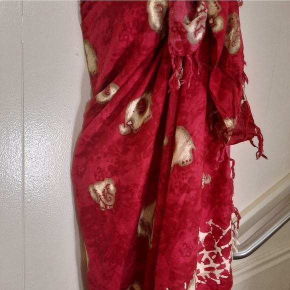 Red elephant swim sharonge - Picture 5 of 7